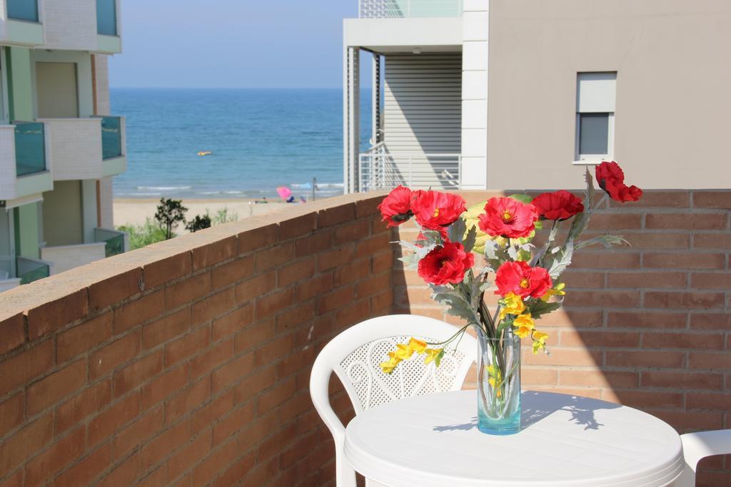 Di Matteo Hotel Roseto Degli Abruzzi Exterior foto