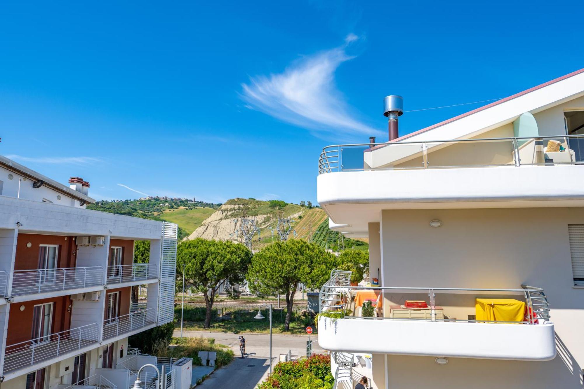 Di Matteo Hotel Roseto Degli Abruzzi Exterior foto