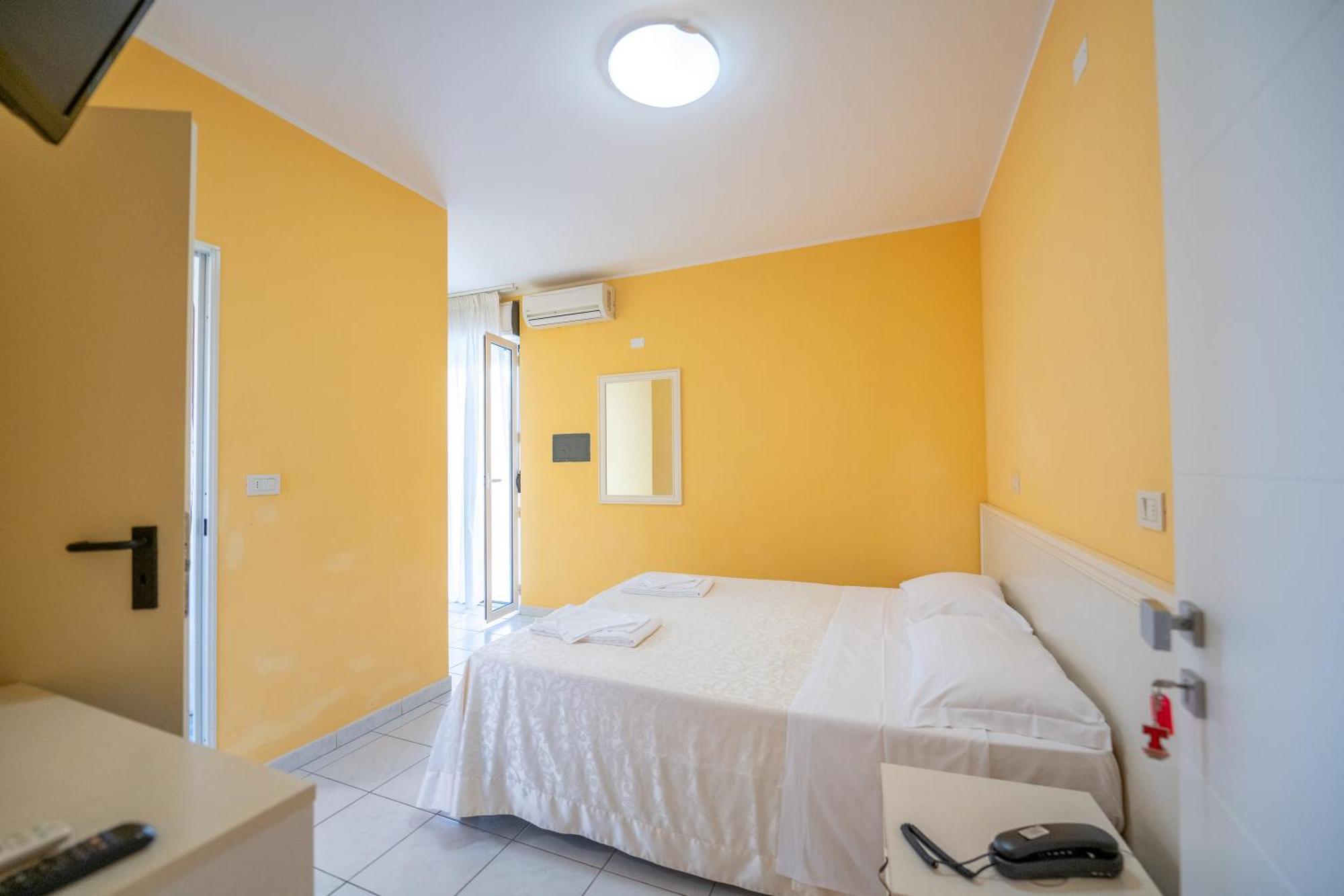 Di Matteo Hotel Roseto Degli Abruzzi Exterior foto