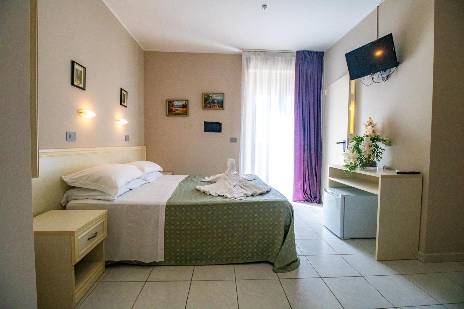 Di Matteo Hotel Roseto Degli Abruzzi Exterior foto